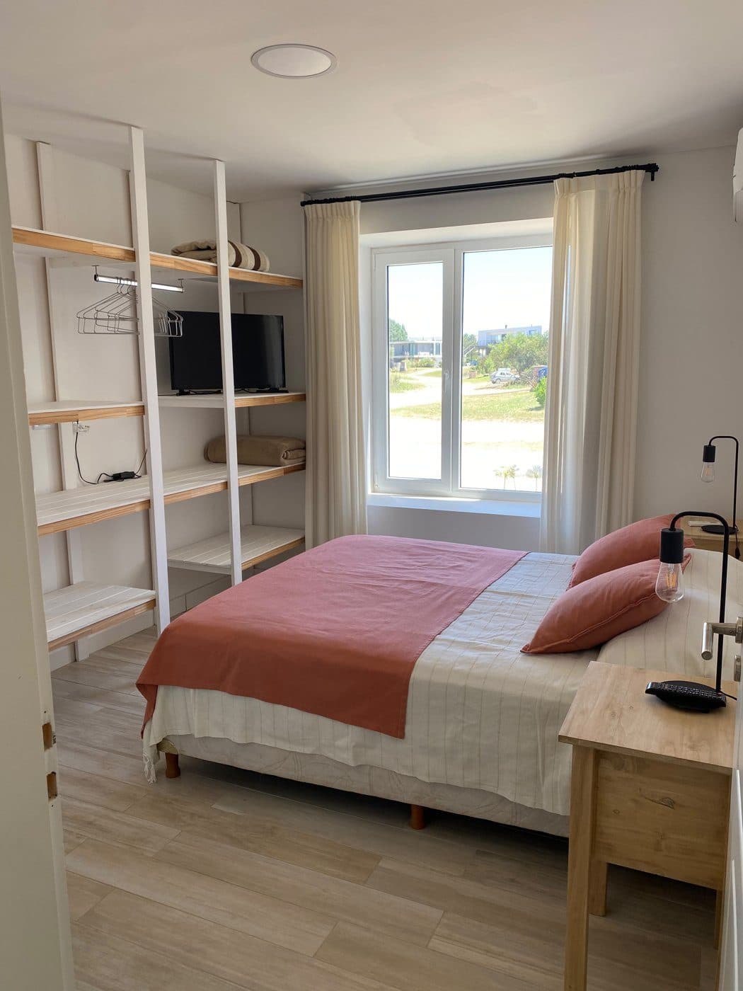 Casa para 10 en Costa Esmeralda, Residencial 1. Caminás a la playa — foto 5 de 8